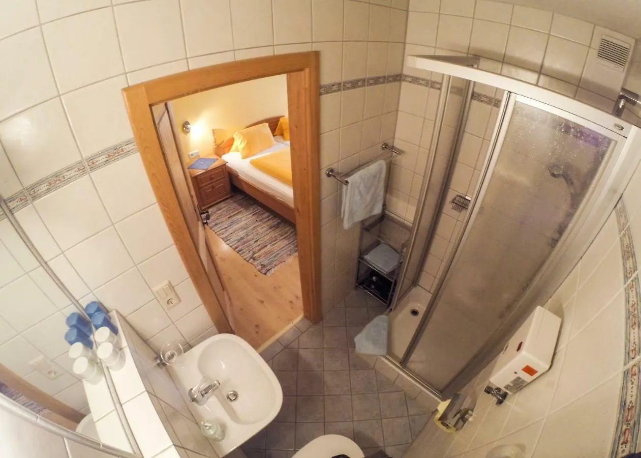 Haus Falkner Mutters 0*,